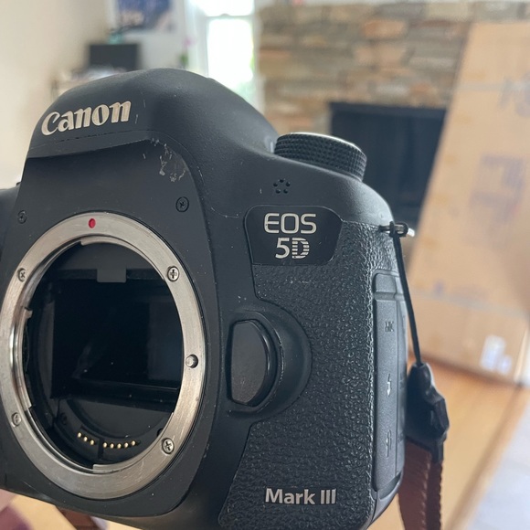 Canon EOS 5D Mark III bundle - Picture 6 of 11
